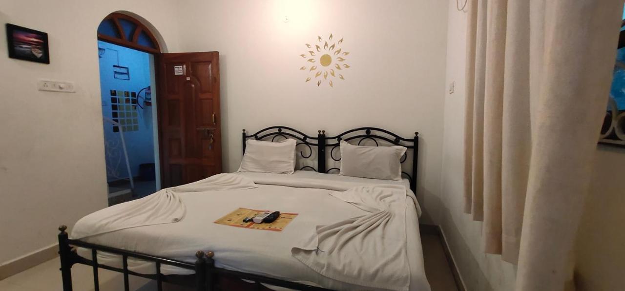 Rj14 Accommodations At Baga Beach מראה חיצוני תמונה
