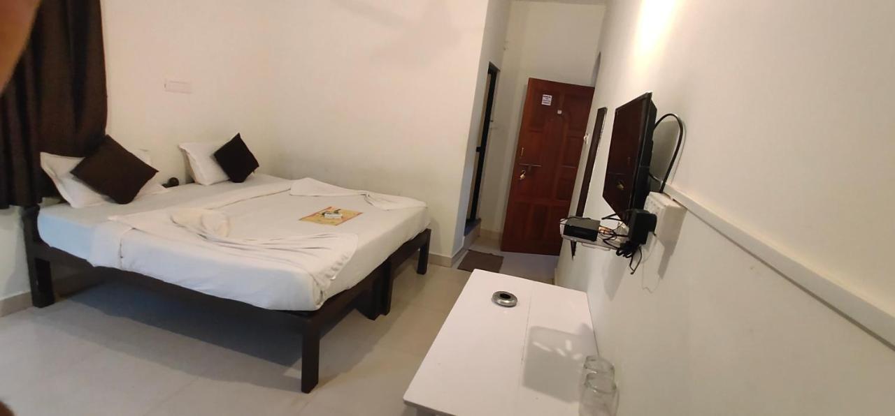Rj14 Accommodations At Baga Beach מראה חיצוני תמונה